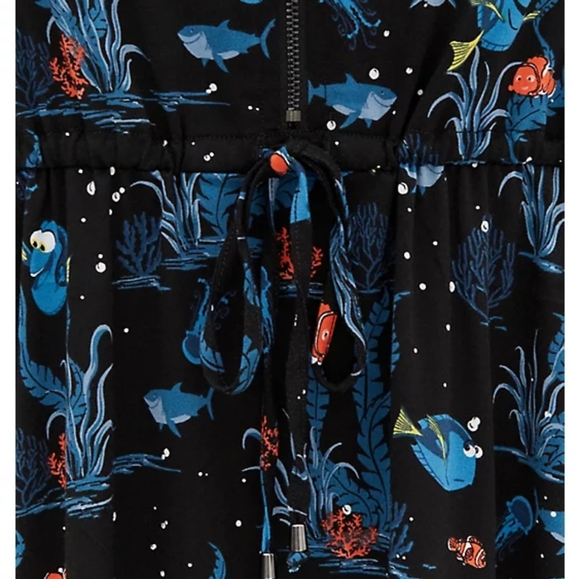 EUC Torrid Finding Nemo dress, size 4. Challis, roll sleeves - Picture 4 of 6